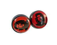 Se mere om Ørestikker med Che Guevara i rød og sort farve i web-butikken