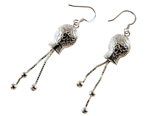 Se mere om øreringe af sølv med fisk i web-butikken
