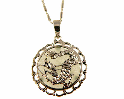 Se mere om halskæde af sølv med rundt vedhæng med kinesisk drage i web-butikken