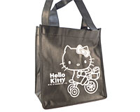 Se mere om Sort stofpose fra Hello Kitty i web-butikken