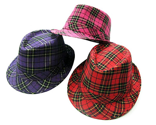 Se mere om hat fra wannabes i rød, lyserød eller lilla. i web-butikken