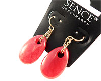 Se mere om Røde øreringe fra Sence Copenhagen i web-butikken