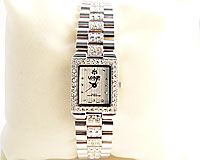 Se mere om Elegant lille sølvfarvet smykkeur til damer i web-butikken