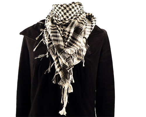 Se mere om partisantørklæde i hvid og sort farve i web-butikken