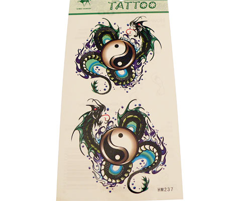 Se mere om tattoo af stor drage med jin jang tegn i web-butikken