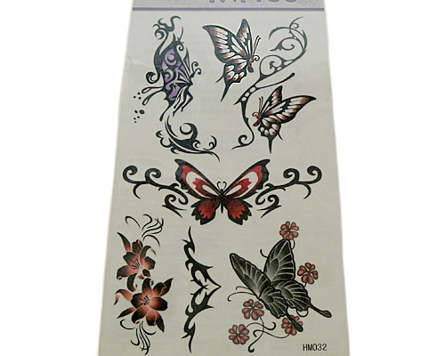 Se mere om tattoo med flotte sommerfugle i røde lilla og mørke farver i web-butikken